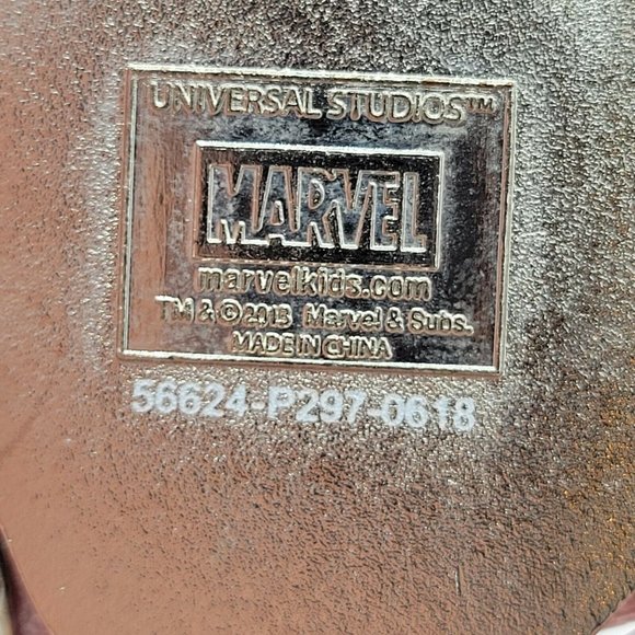 Universal Studios Incredible Hulk Keychain Metal Angry Green Faced Hulk - Picture 3 of 6